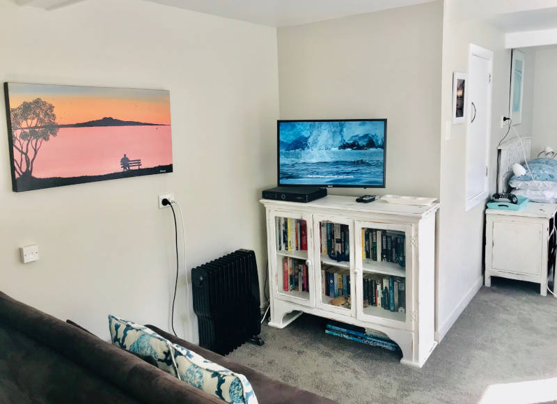 TV Lounge Area